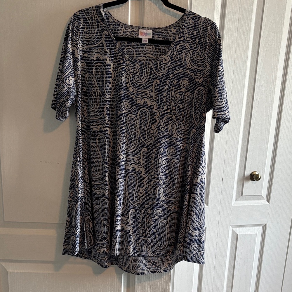 LuLaRoe Perfect T EUC Blue and White Paisley Short Sleeve Top